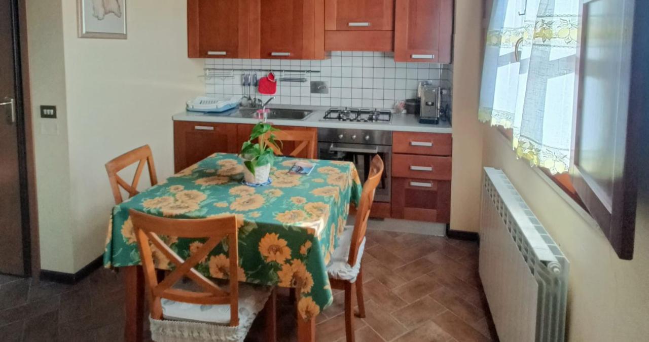 Appartamento Con Piscina Il Borghetto - Vicino San Gimignano Gambassi Terme Bagian luar foto