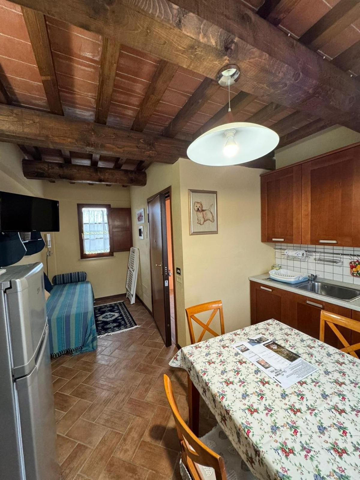 Appartamento Con Piscina Il Borghetto - Vicino San Gimignano Gambassi Terme Bagian luar foto